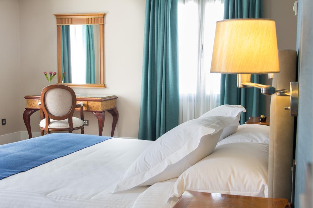 Monteros & 5* Marbella