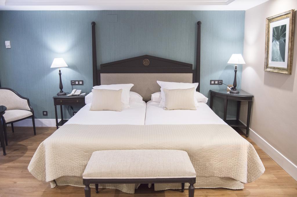 Hotel Monteros & 5*