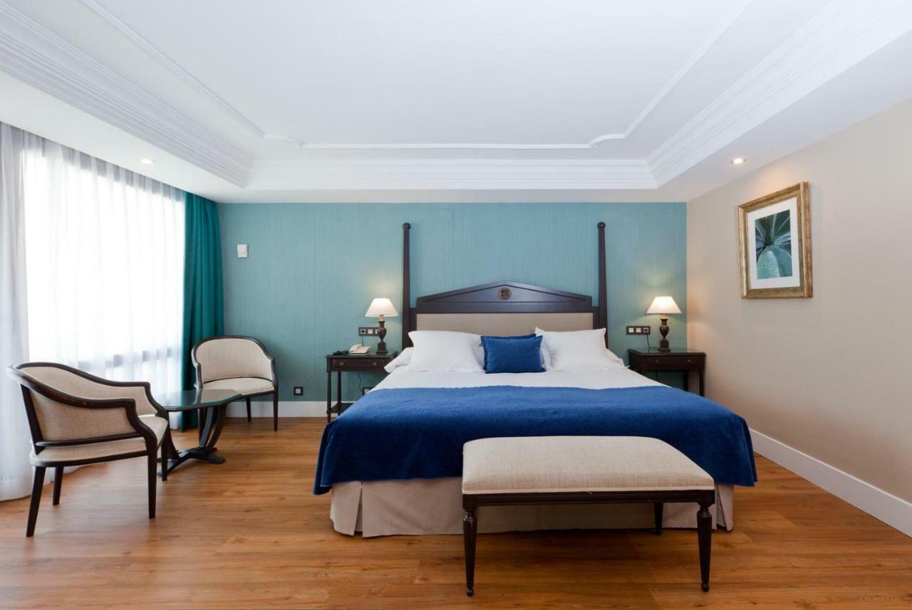 Monteros & Hotel